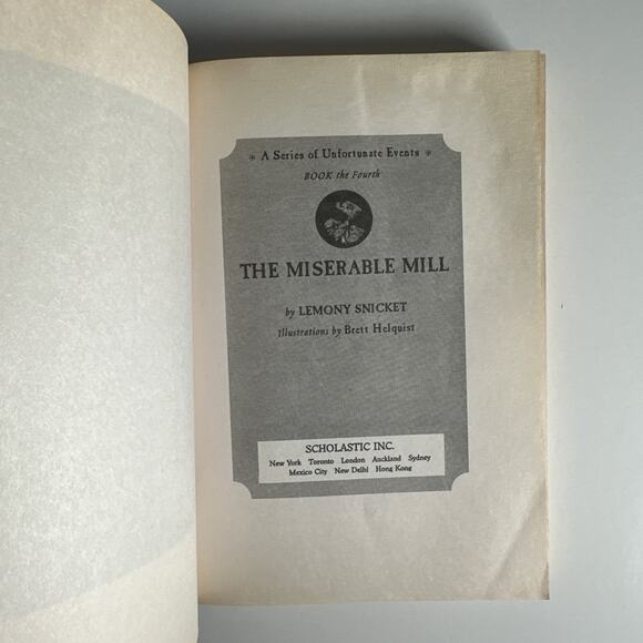 The Miserable Mill (A Series of Unfortunate Events, Book 4) - Paperback - - Picture 7 of 8